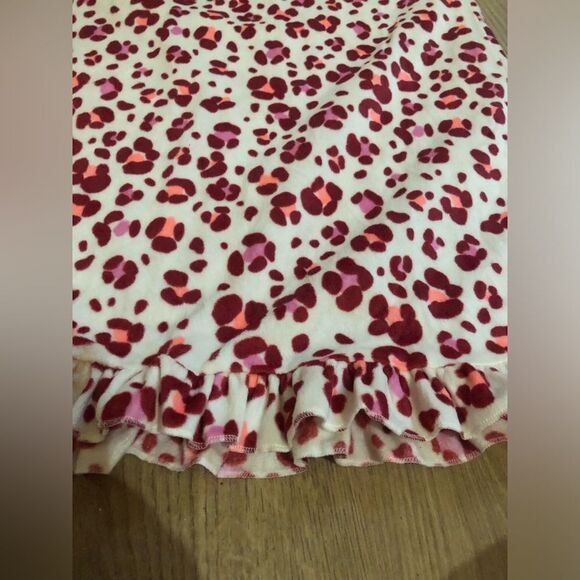 📳 Cat & Jack | Fuzzy Nightgown - Picture 2 of 3